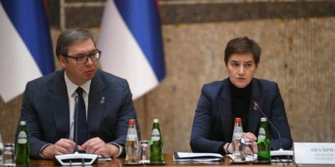ANA BRNABIĆ I MILIONSKE AFERE: Sjena moći Aleksandra Vučića