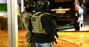 Iz koje strane zemlje dolaze specijalci koji čuvaju Milorada Dodika?