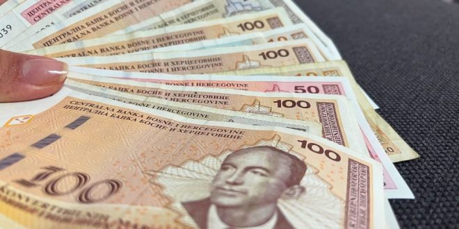 ODLIČNE VIJESTI ZA BORCE: Po 200 KM pomoći stiže uskoro! Lokmić najavio isplatu – “Ovo je pitanje pravde!”