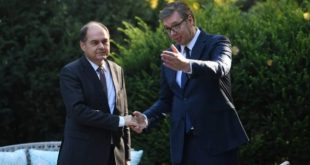 Vučić kritikovao Schmidta: Nametanje volje jednog čovjeka nije rješenje za BiH