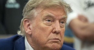 Oglasio se Donald Trump