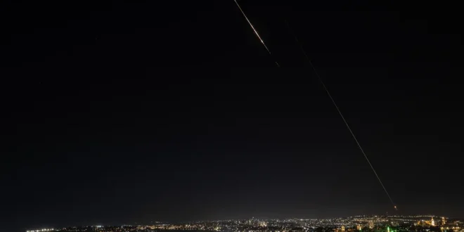 POČELO JE: Rakete ispaljene na Izrael, građani pozvani u skloništa