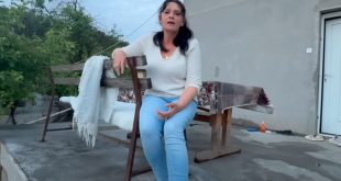 (VIDEO) Sestra u suzama: Dirljiva priča iz Dobošnice – Jedan brat poslao drva, drugi auto!