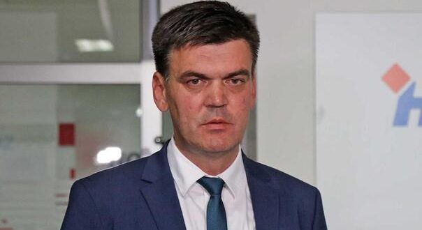Cvitanović: Sve opcije su otvorene , od smjene Špirića do formiranja tri federalne jedinice
