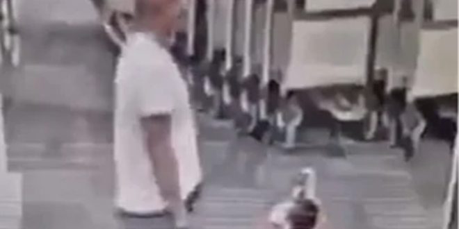 (ČUDO U MOSKVI) Dječak kojeg je manijak bacio na pod se probudio iz kome, bez trajnog oštećenja mozga!