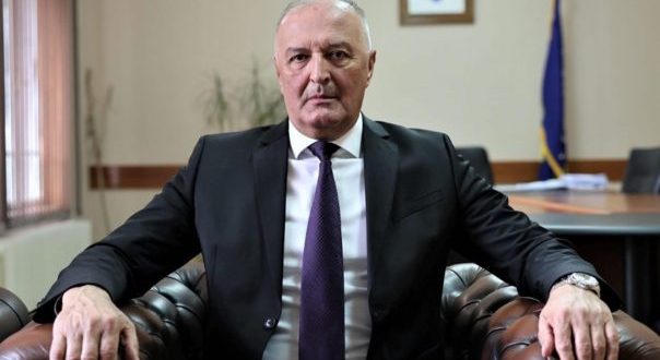 Helez postavio Zukorliću direktna pitanja o genocidu: Da li priznaješ Srebrenicu?