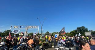 Masovni studentski protesti širom Srbije: “Hoćemo izbore” – blokiran Beograd