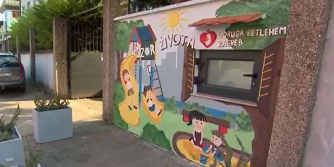 Zagreb u šoku: Beba ostavljena usred noći, roditelj nestao bez traga!