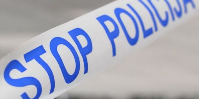 (FOTO) Žena kupila kuću i pronašla skriveni arsenal, bombe, eksploziv i stotine metaka