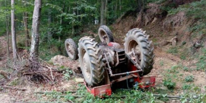 Tragedija kod Tuzle: Mještanin (37) poginuo nakon prevrtanja traktora na šumskom putu