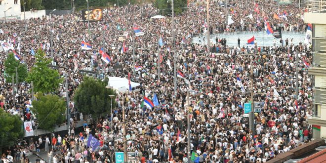 Masovni studentski protest u Beogradu: “Vrijeme je isteklo – ali ne za nas”