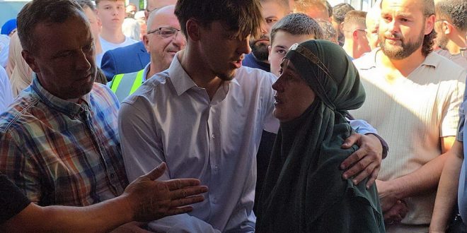 Dženaza u Grazu: Hiljade ispratile Hanu Akmadžić, žrtvu školskog masakra