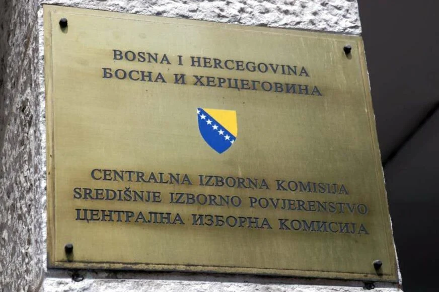 Šta se događa? CIK traži ponovne izbore u BiH, uređaji za glasanje HAKOVANI!?