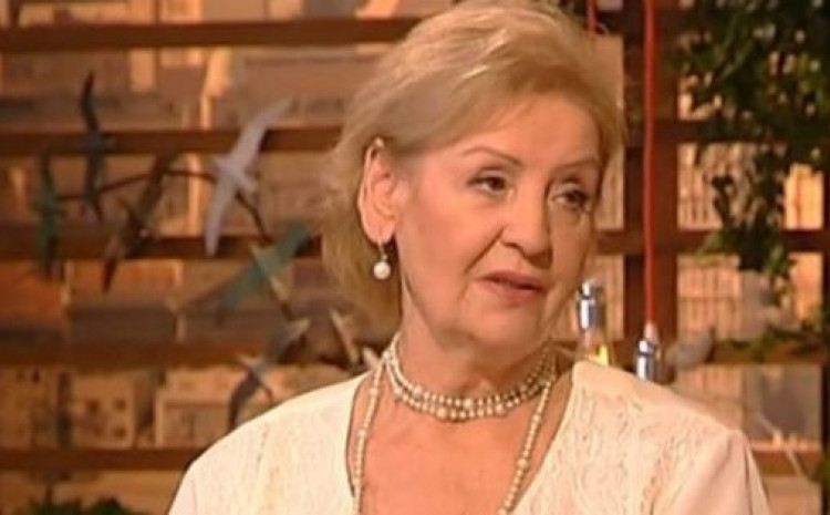 Lepa Lukić NIJE srpkinja! Dokaz iz njene biografije ostavio sve bez teksta! Cijelo vrijeme nas je lagala, a evo koliko ima GODINA! (FOTO)